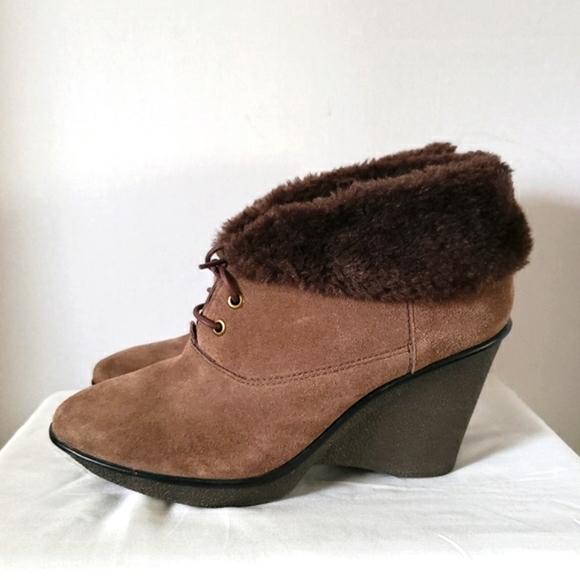 B MAKOWSKY Wedge Suede BF NELLIE Ankle Booties Real Leather Shoes Sz 7.5M - Picture 3 of 10